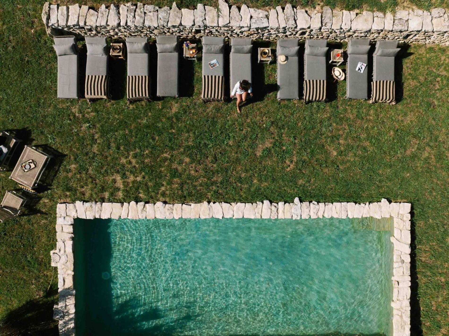 Le Domaine Du Castellas Sivergues Exterior photo
